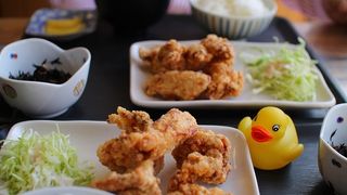 からあげ屋 チキンハウス 中津本店の看板あり