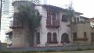 ホステル カサ コロン