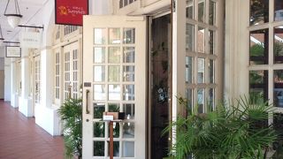 爽やかな香りの台湾烏龍茶で一服