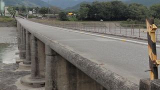 歩車分離の沈下橋です