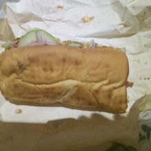 お持ち帰りローストビーフサンドです、、汚くなってしまった