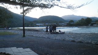 渡月橋のかかる川