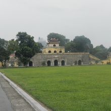 城門らしき建物