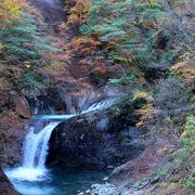 西沢渓谷の落差７ｍの滝