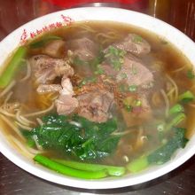 料理＝湯麺(スープ)、麺＝イエロー(中華麺)、具＝ポーク 