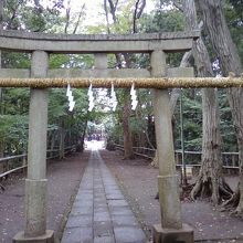 有形文化財の石鳥居。