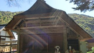 年に3日の公演に使用される国の重要有形民俗文化財