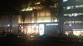 ゴージャスな建物