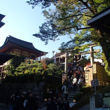 恋愛成就、縁結びの神様です。良いご縁がありますように。