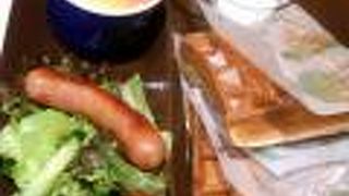 ワッフルハウス CoCoLo西館店