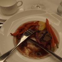 夕食　メインビーフ料理