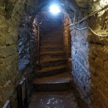 しかも石段…疲れる