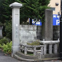 一般車両があったので真正面は撮れませんでした。