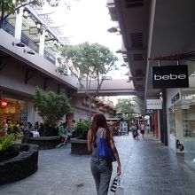 モール内の雰囲気