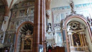 開館時間通りに開かれるわけではありません