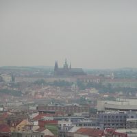 ホテルの客室から望遠で撮った写真