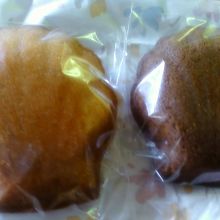 レモンとココア味のマドレーヌ。