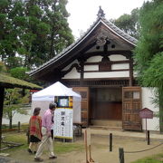 京都 非公開文化財特別 公開　の一つ　一休寺　浴室（重文）