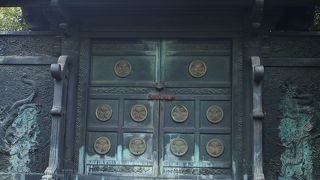 青さびた感じが荘厳