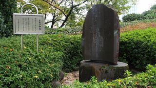 大殿に向かう途中にふと足を止めて