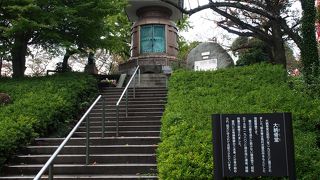 増上寺の奥深くにあります