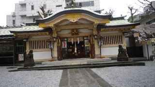 元は稲荷神社だったそうです。