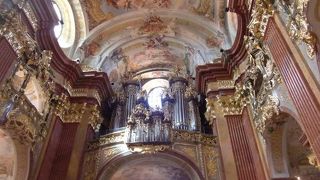 付属教会　Stiftskirche　も豪華！