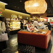 出汁の味見もできます。