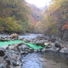 渓流露天「新太郎の湯」