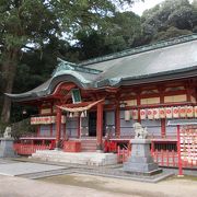 別府を見下ろす美しい神社