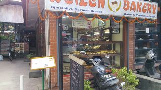 レストラン併設のベーカリー