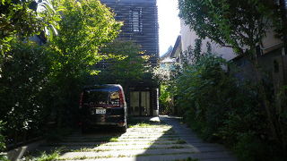 ハイカラな寺院でした。