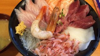 新鮮な魚介類が楽しめる