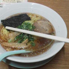 中華そば￥３９０！安くてびっくり@@味も悪くないですよ＾0＾