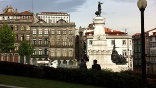 知らずに通り過ぎてしまう