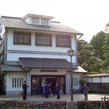 反対の掘割側からの眺め