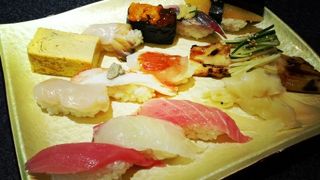 カジュアルなお寿司屋さん