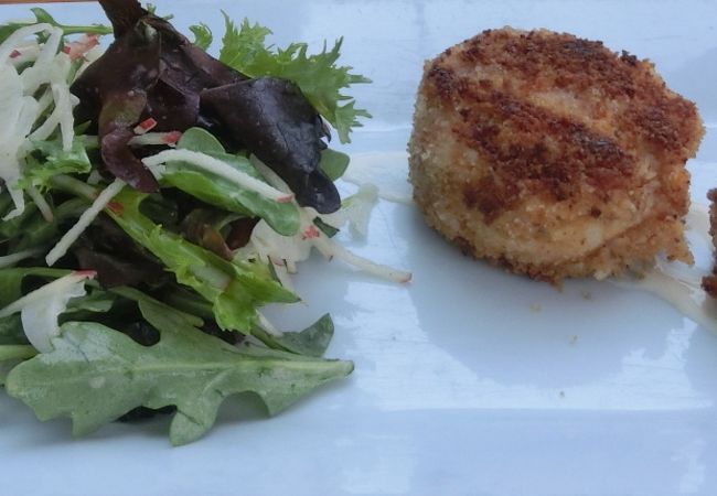 グランヴィルアイランドのレストラン、クラブケーキが美味かった