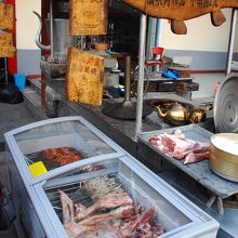 司馬義さんのお店の新鮮材料