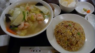 華正樓の丁寧な料理がお腹いっぱいに