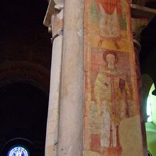 ロマネスクの壁画 司教像 （11世紀末）