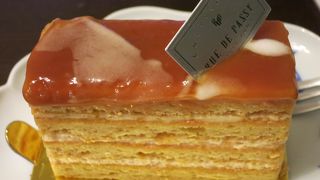 住宅街に溶け込んだパティシエ