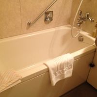 ゆったりとした大き目のバスタブでした