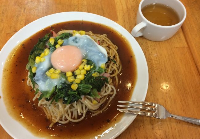 ボリューム満点！不思議な魅力のあんかけスパ！