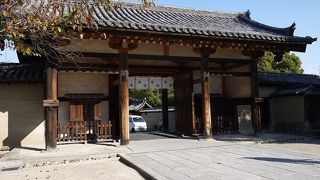 日本で一番古い門