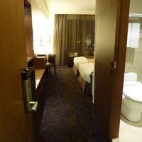 部屋は落ち着いた感じ