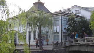 観光の休憩ポイントとして便利な場所にあります