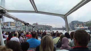 ロンドンパスでクルージング