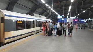 市内から空港までのアクセスで利用