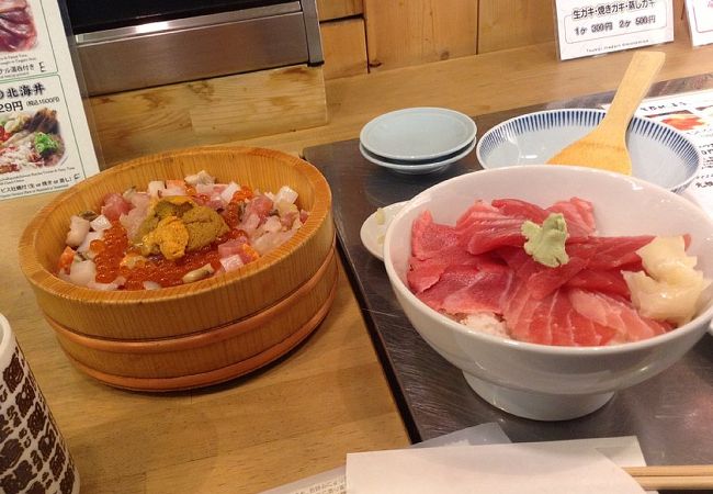 看板メニュー「海鮮ひつまぶし」が売り。